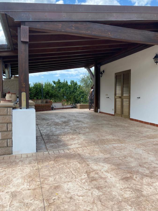 Loft Incantevole Con Idromassaggio Esterno Privato Patti Zewnętrze zdjęcie